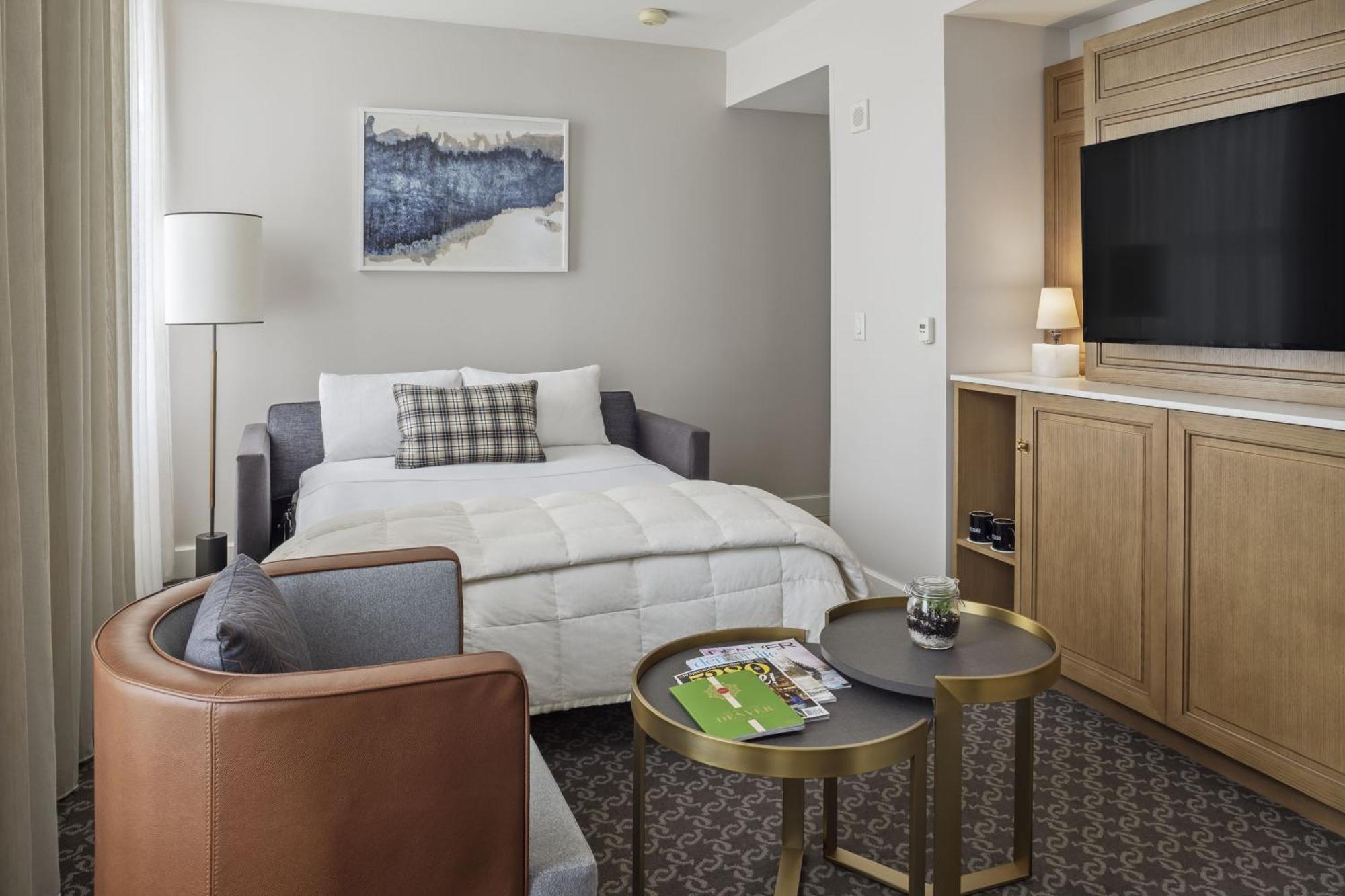 One-Bedroom Suite