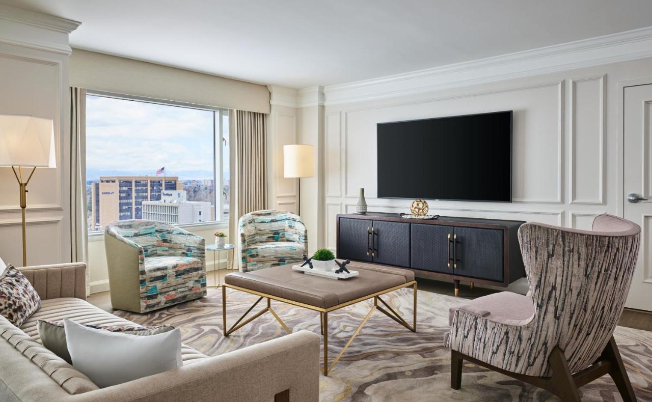 One-Bedroom Presidential King Suite