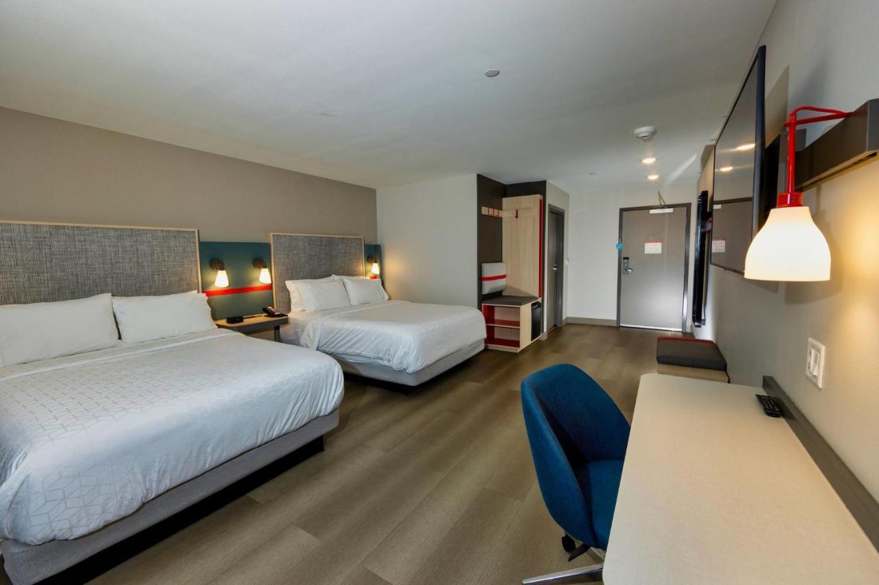 Standard Room Two Queen Beds