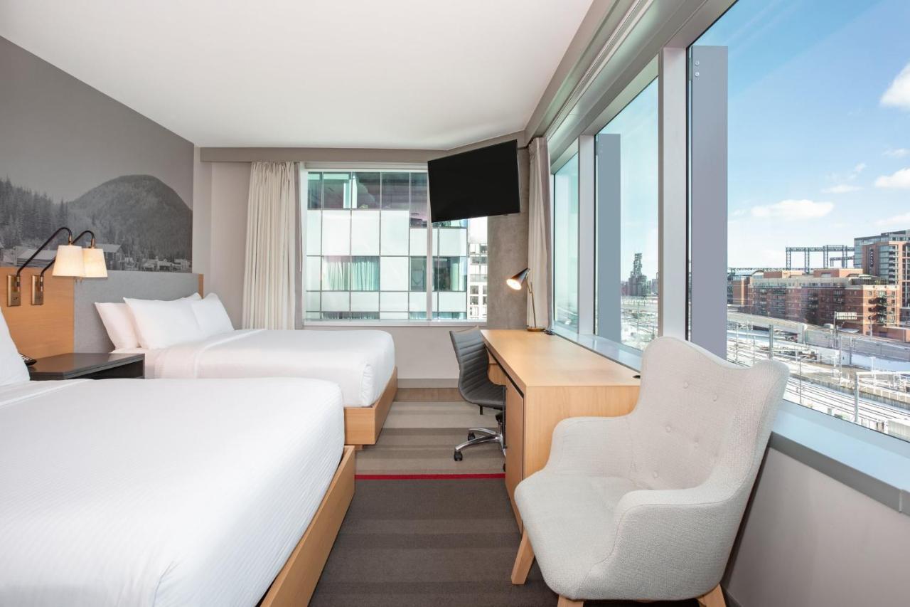 Standard Queen Room Two Queen Beds Mile High View Corner