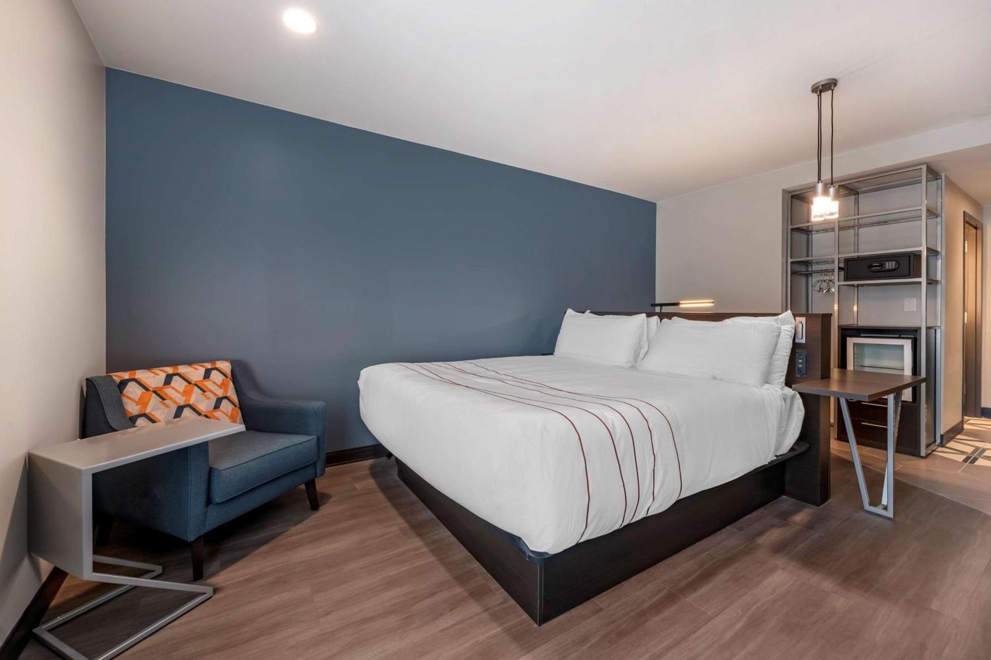 King Room