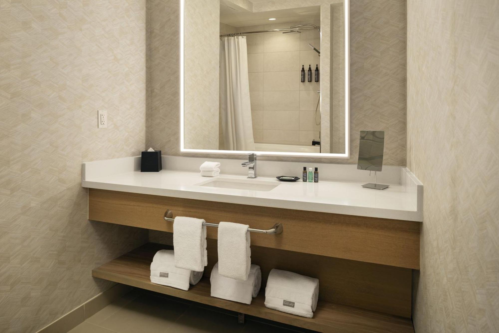 Deluxe Queen Room Two Queen Beds City View High Floor or Hearing Accessible