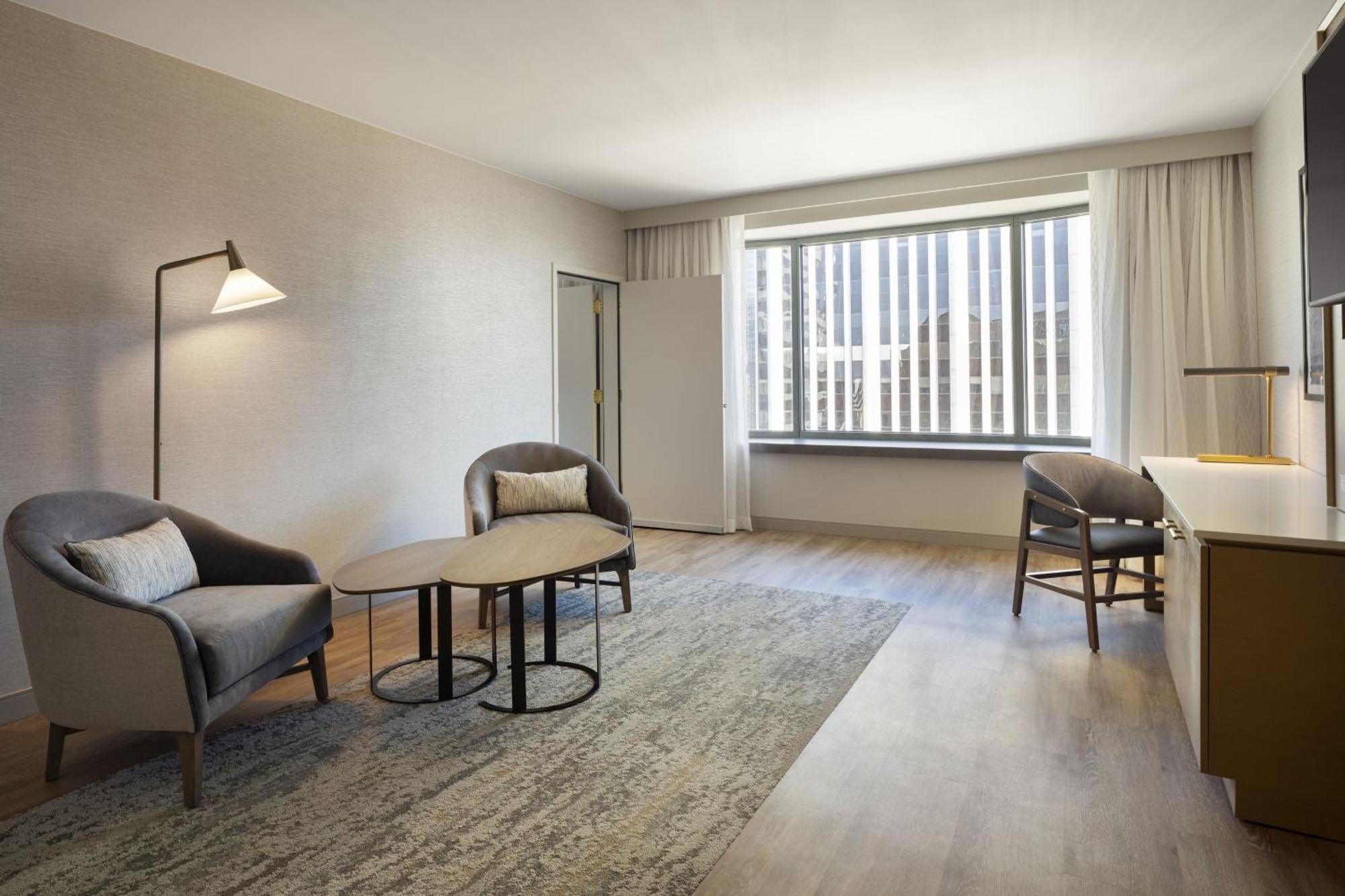 Tabor Suite 1 Bedroom Suite 1 King