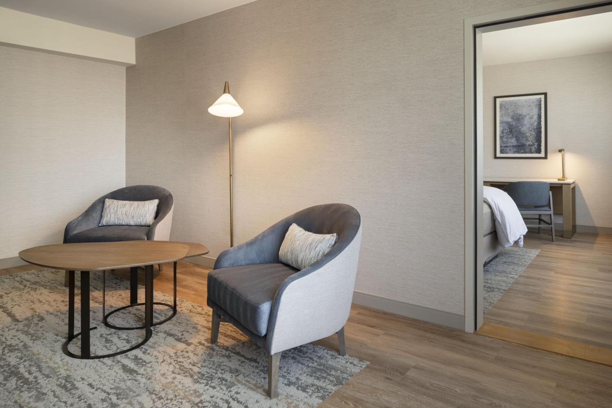 Tabor Suite 1 Bedroom Suite 1 King