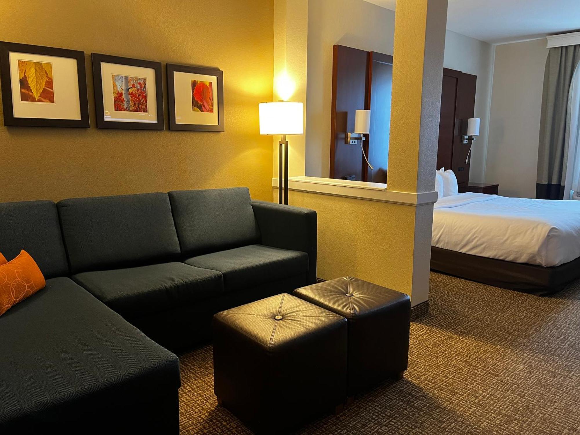 King Suite Accessible or Non-Smoking