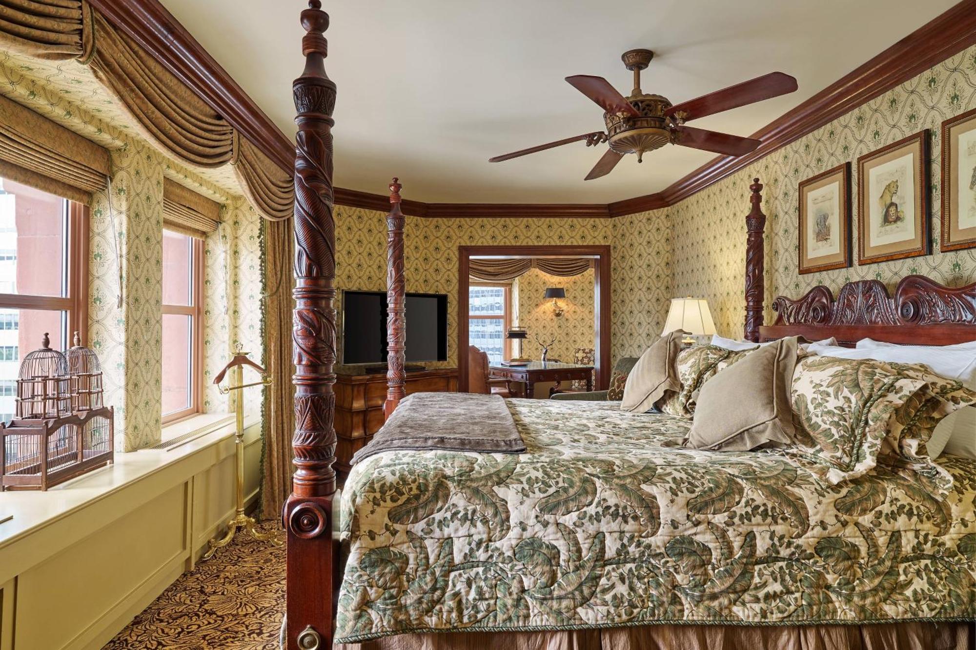 One-Bedroom Presidential King Suite City View
