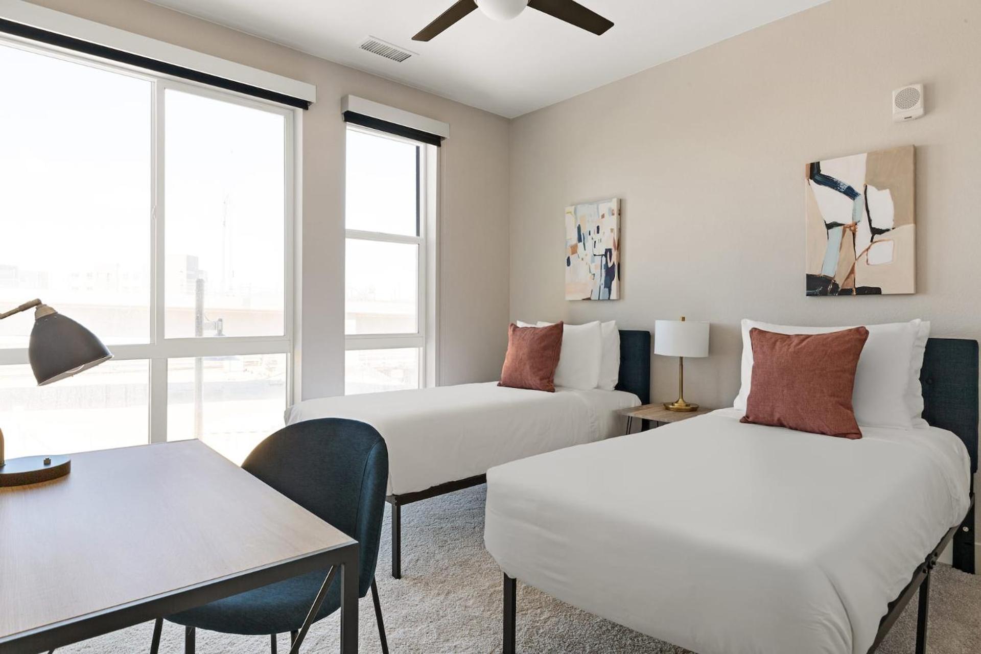Three-Bedroom Apartment Self Check Virtual Front Desk