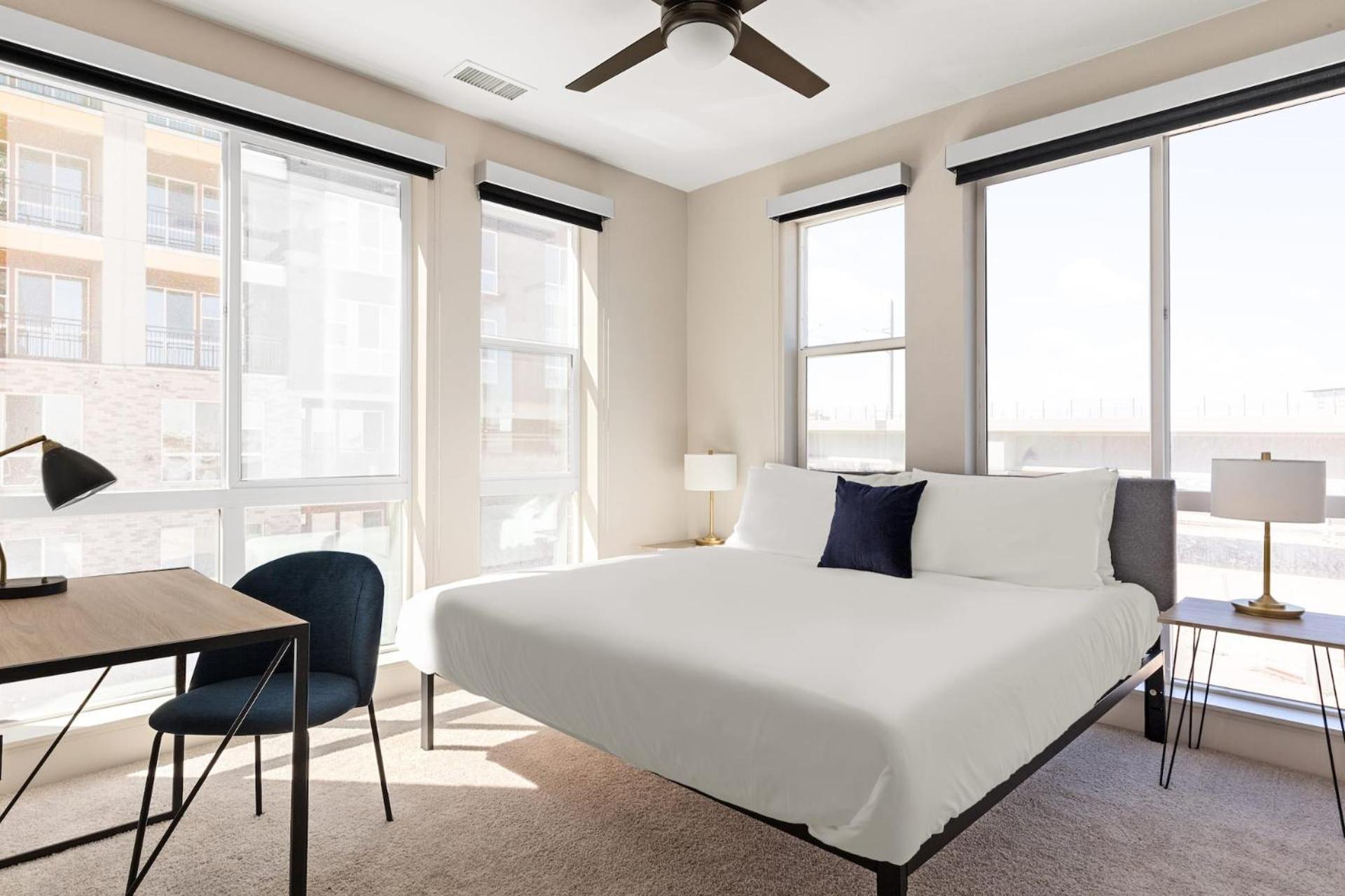 Three-Bedroom Apartment Self Check Virtual Front Desk