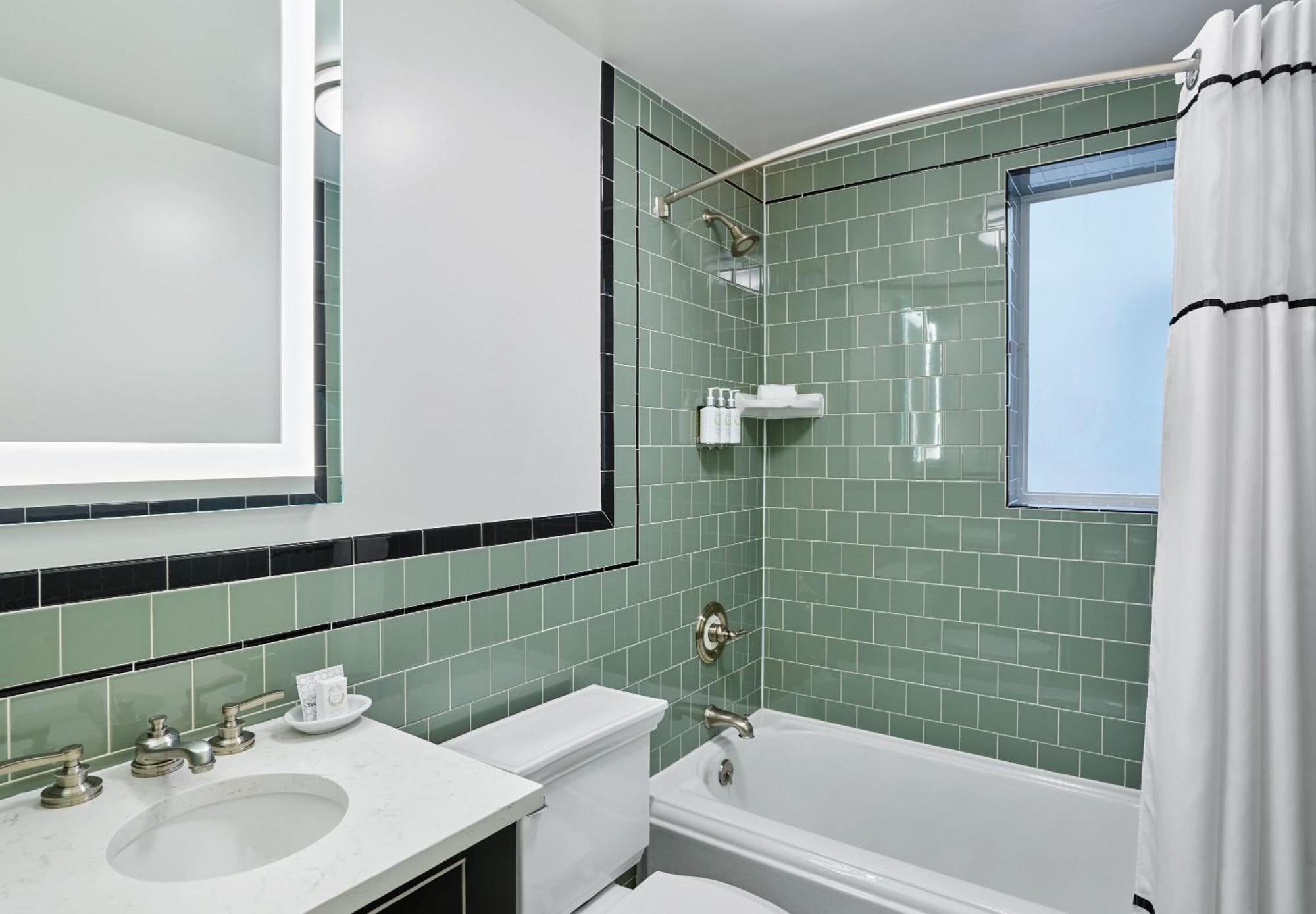 Standard Queen Room,1697309792:JPEG