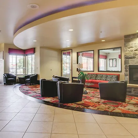 La Quinta By Wyndham Denver Gateway Park-3