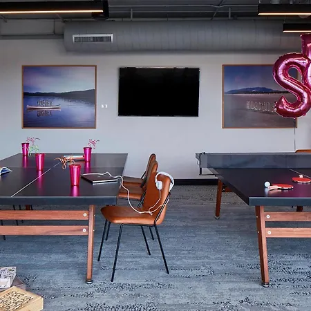 Moxy Denver Cherry Creek-3