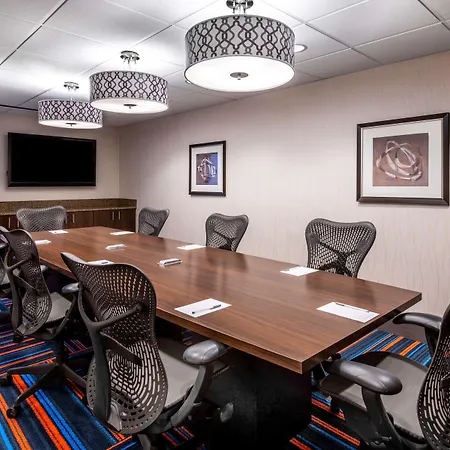Hampton Inn Denver-International Airport-3
