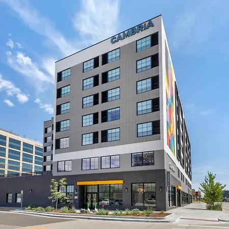 Cambria Hotel Denver Downtown Rino-3