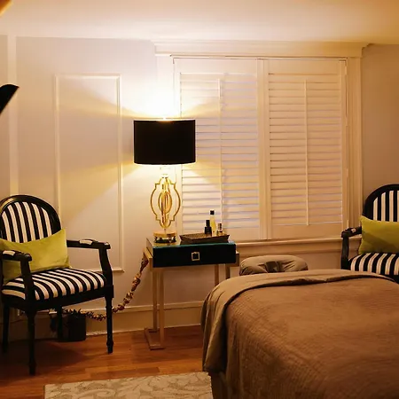The Oxford Hotel-3