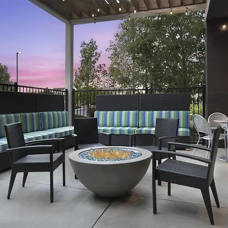 Home2 Suites By Hilton Denver International Airport-3