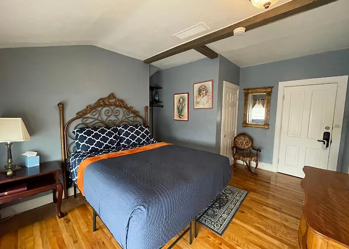 The Holiday Chalet Victorian Denver